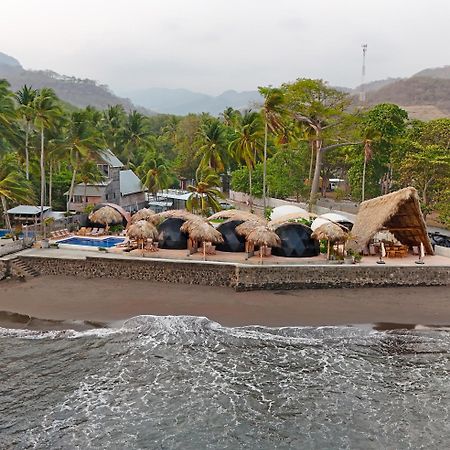 Almare Zonte - Beachfront Glamping Hotel El Zonte Luaran gambar