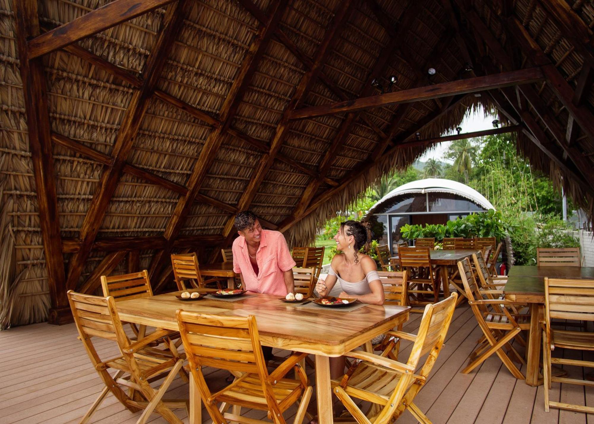 Almare Zonte - Beachfront Glamping Hotel El Zonte Luaran gambar